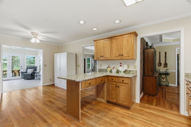 8270 Bethlehem Rd, Springfield, TN 37172