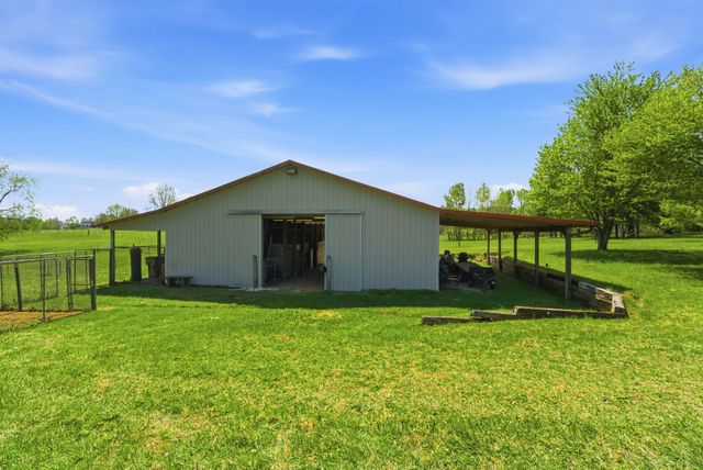 8270 Bethlehem Rd, Springfield, TN 37172
