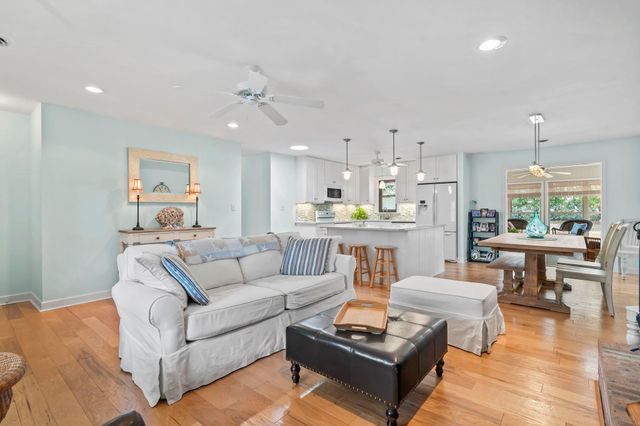 716 5th Ave. N, Surfside Beach, SC 29575