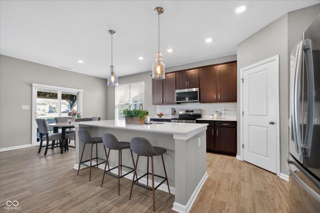 1573 N Clearwater Drive, Greenfield, IN 46140