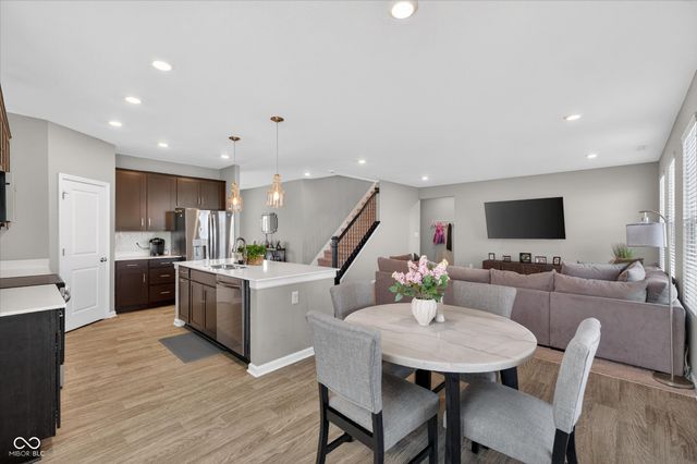 1573 N Clearwater Drive, Greenfield, IN 46140