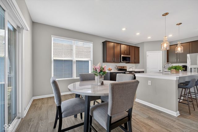 1573 N Clearwater Drive, Greenfield, IN 46140