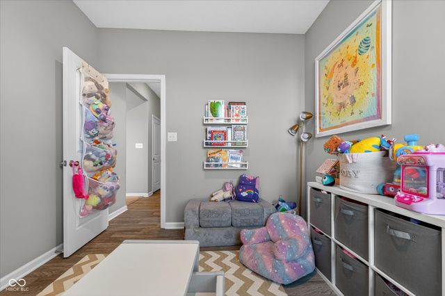 1573 N Clearwater Drive, Greenfield, IN 46140