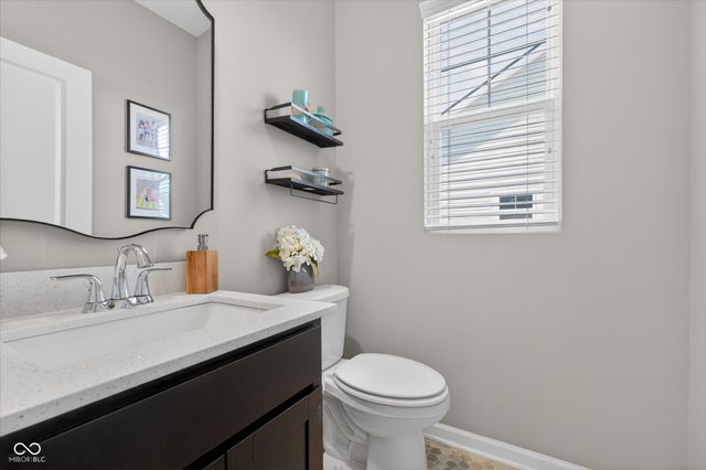 1573 N Clearwater Drive, Greenfield, IN 46140