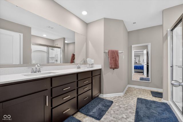 1573 N Clearwater Drive, Greenfield, IN 46140