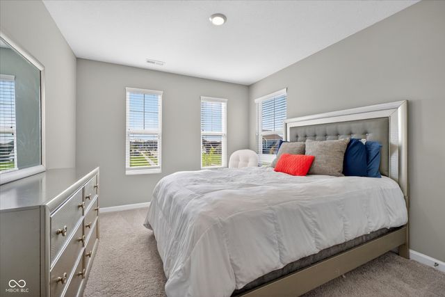 1573 N Clearwater Drive, Greenfield, IN 46140