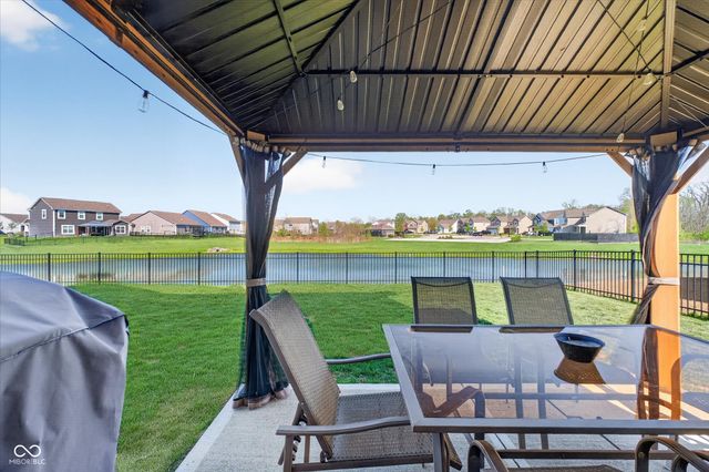 1573 N Clearwater Drive, Greenfield, IN 46140