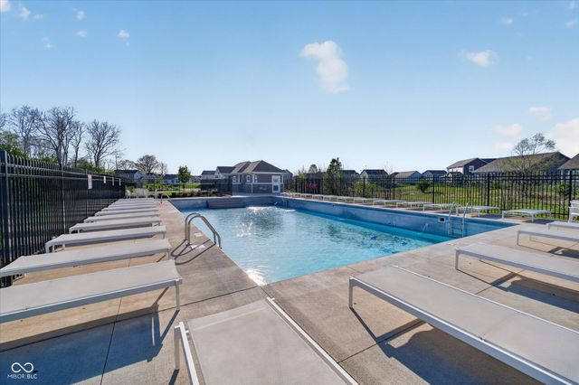 1573 N Clearwater Drive, Greenfield, IN 46140