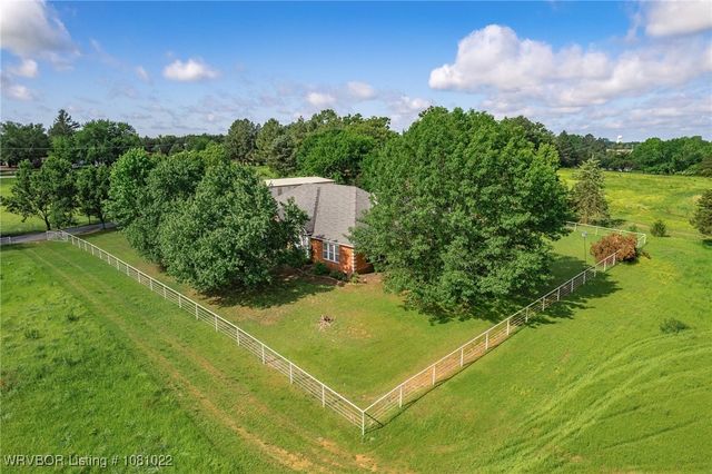 25 Shibley Road, Van Buren, AR 72956