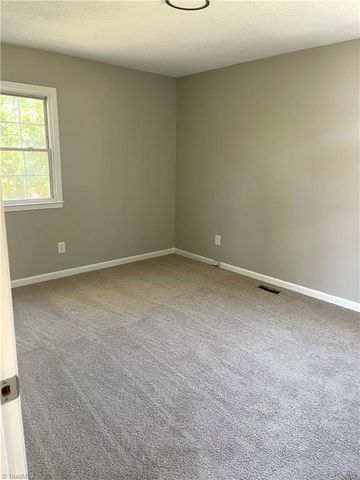 2903 Woodhill Lane, Greensboro, NC 27406