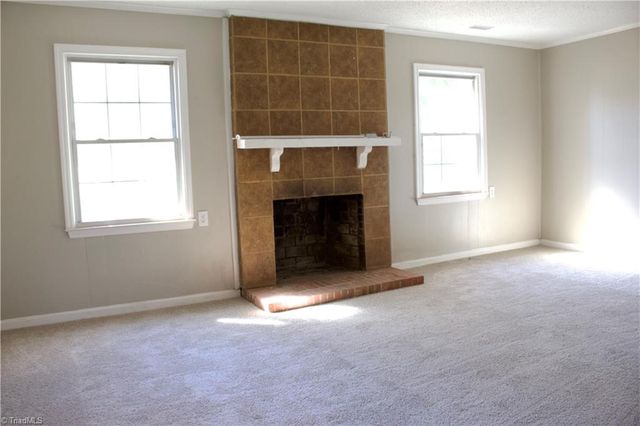 2903 Woodhill Lane, Greensboro, NC 27406