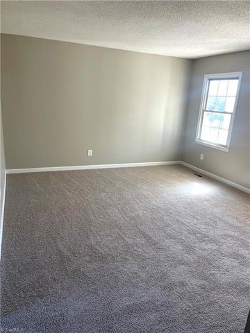 2903 Woodhill Lane, Greensboro, NC 27406