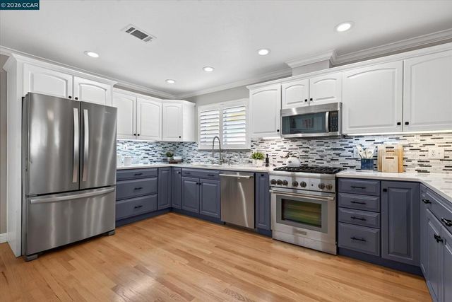 1812 Elkwood Dr, Concord, CA 94519