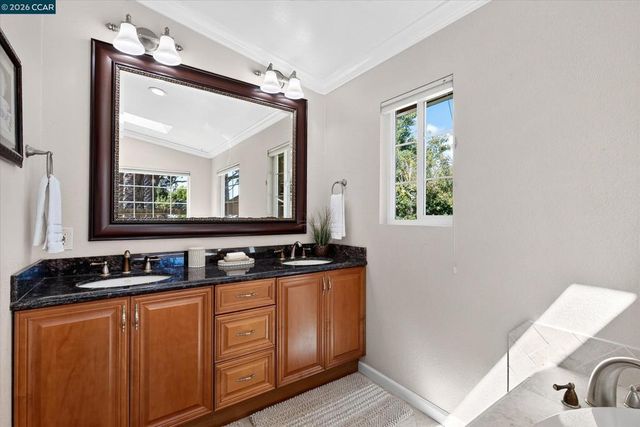 1812 Elkwood Dr, Concord, CA 94519