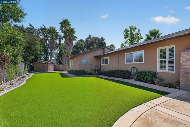 1812 Elkwood Dr, Concord, CA 94519