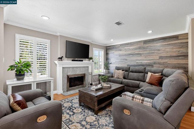 1812 Elkwood Dr, Concord, CA 94519