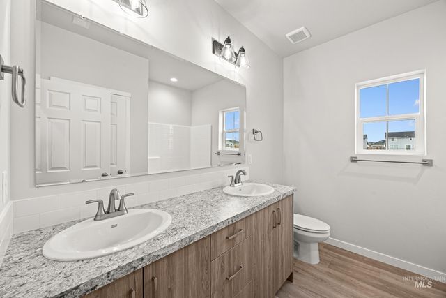 3663 E Syracuse St, Nampa, ID 83686