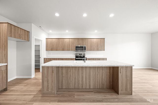 3663 E Syracuse St, Nampa, ID 83686