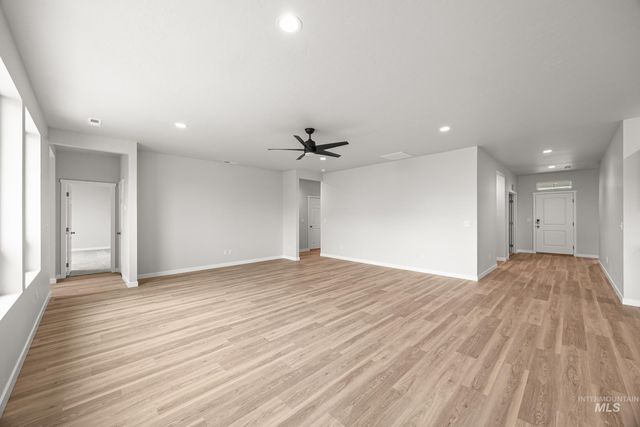 3663 E Syracuse St, Nampa, ID 83686