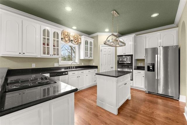777 Oak Pointe Drive, Cleveland, GA 30528