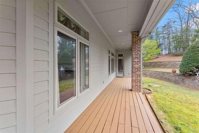 777 Oak Pointe Drive, Cleveland, GA 30528