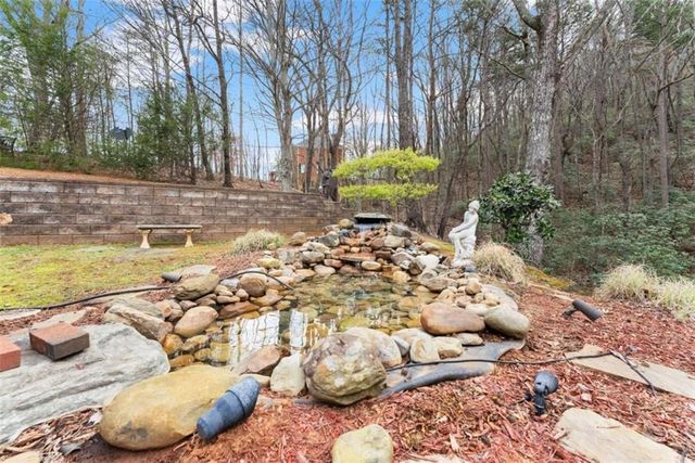 777 Oak Pointe Drive, Cleveland, GA 30528