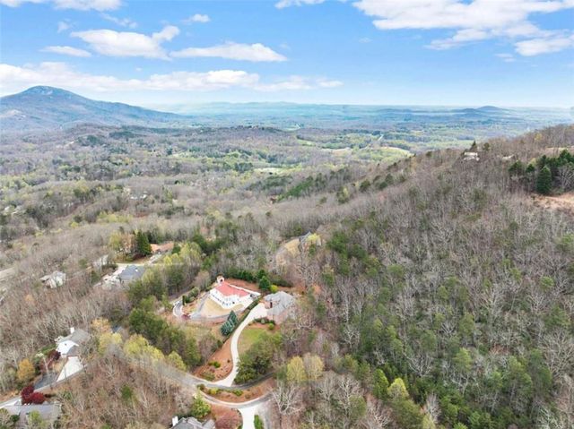 777 Oak Pointe Drive, Cleveland, GA 30528