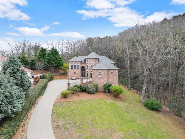 777 Oak Pointe Drive, Cleveland, GA 30528
