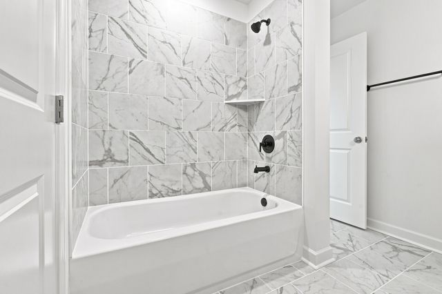 1924 Hildebrand Lane, Columbia, TN 38401