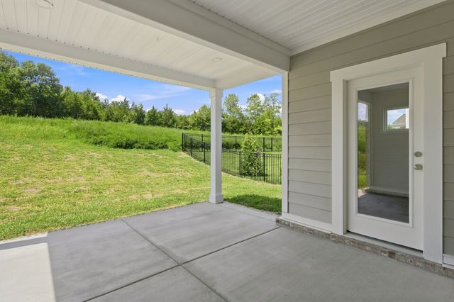 1924 Hildebrand Lane, Columbia, TN 38401