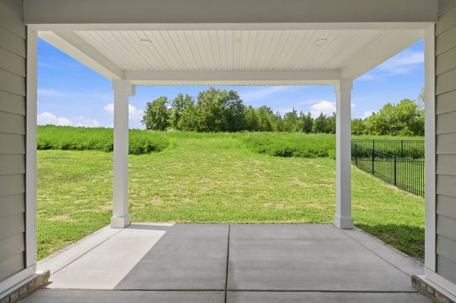 1924 Hildebrand Lane, Columbia, TN 38401