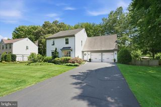 5 LINDEN SPRING LN, Bear, DE 19701