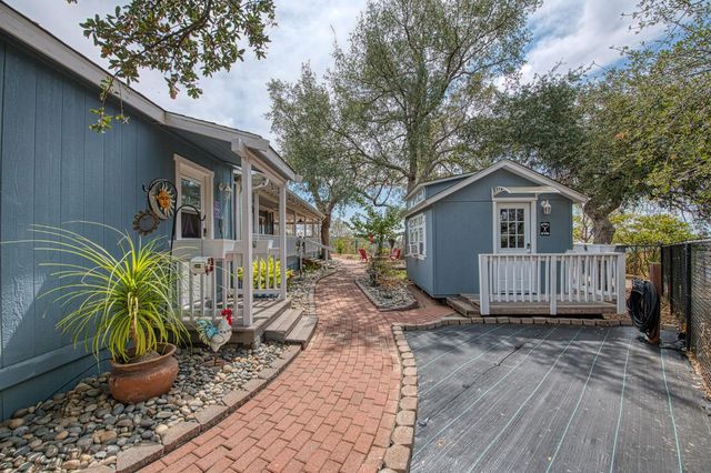 46828 W Skyline Ridge Rd, Coarsegold, CA 93614