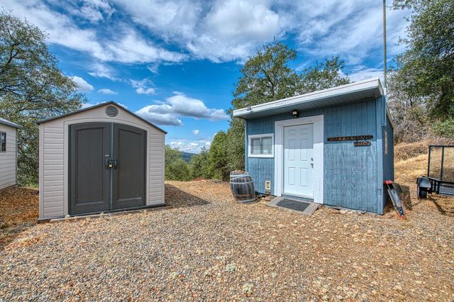 46828 W Skyline Ridge Rd, Coarsegold, CA 93614