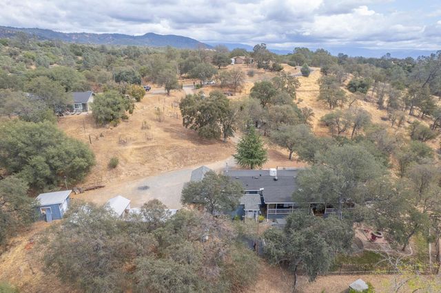 46828 W Skyline Ridge Rd, Coarsegold, CA 93614