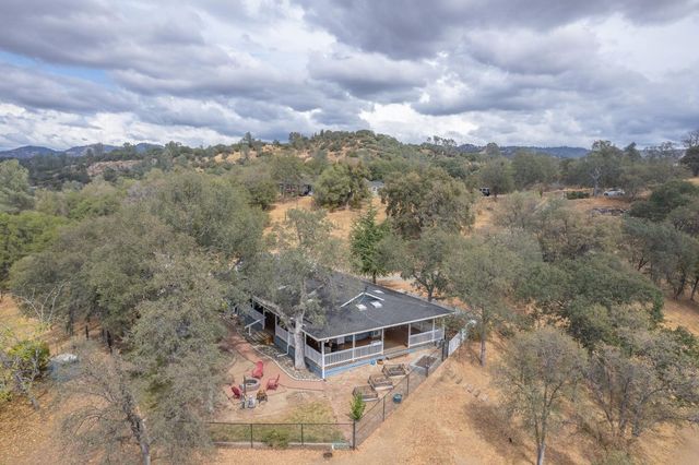 46828 W Skyline Ridge Rd, Coarsegold, CA 93614