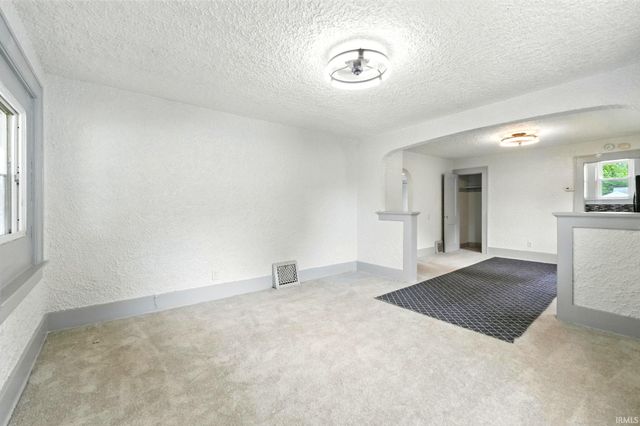 4202 Hanna Street, Fort Wayne, IN 46806