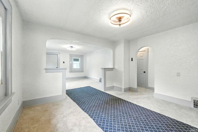 4202 Hanna Street, Fort Wayne, IN 46806