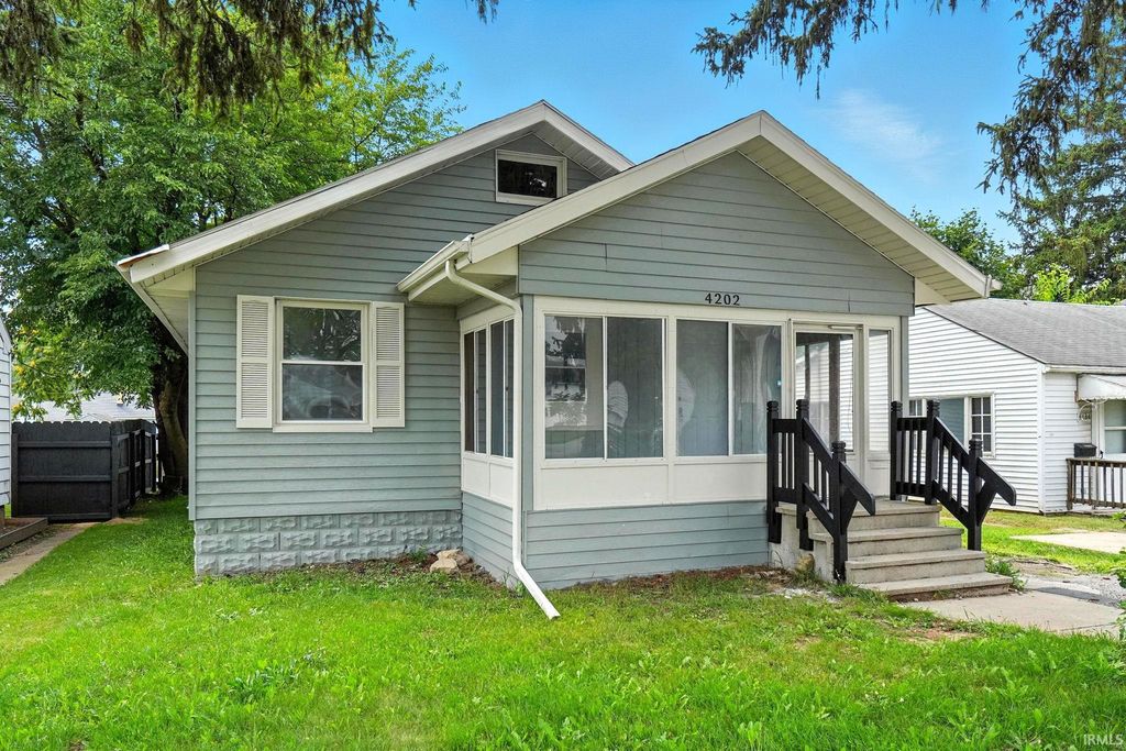 4202 Hanna Street, Fort Wayne, IN 46806