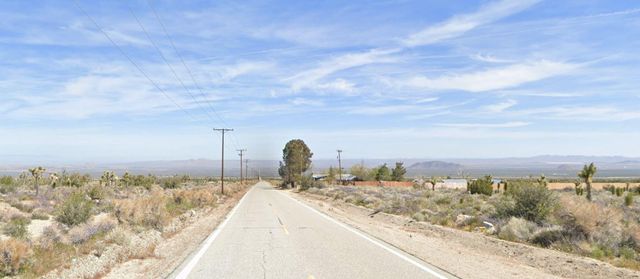 31000 Largo Vista Road, Llano, CA 93544