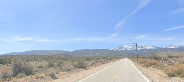 31000 Largo Vista Road, Llano, CA 93544