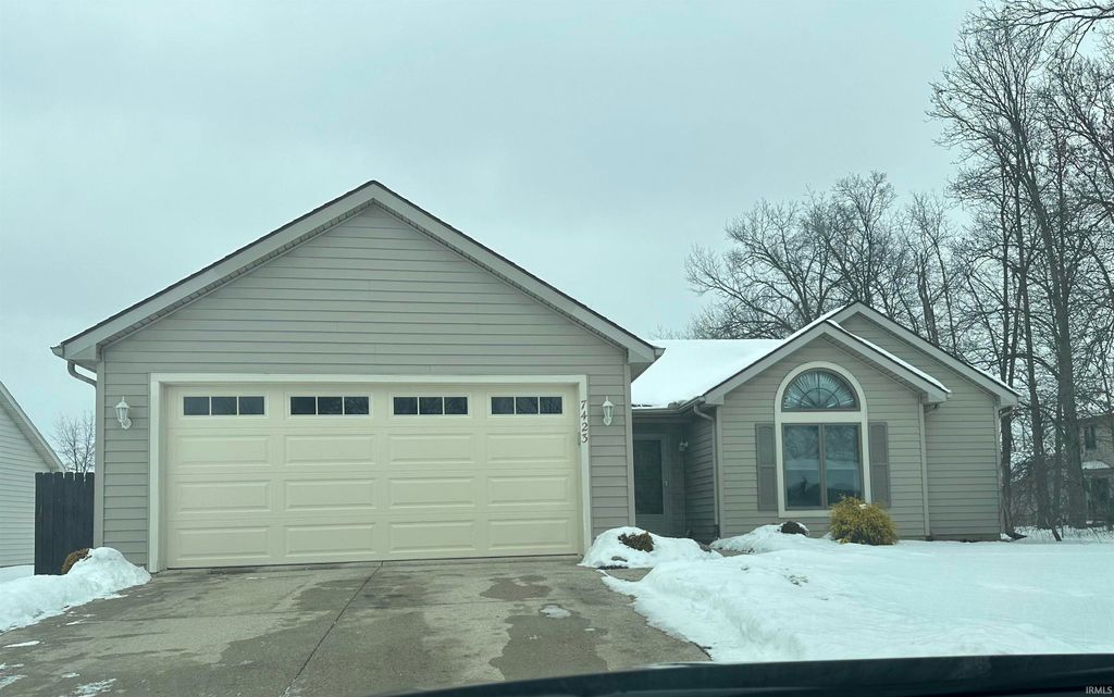 7423 Woodsmill Court, Fort Wayne, IN 46835