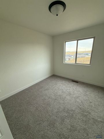 5336 SILVERTON ST, Rapid City, SD 57702