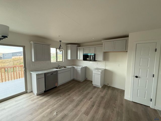 5336 SILVERTON ST, Rapid City, SD 57702
