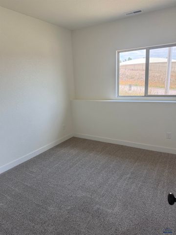 5336 SILVERTON ST, Rapid City, SD 57702