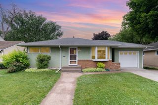 1121 Kennard Street, Saint Paul, MN 55106