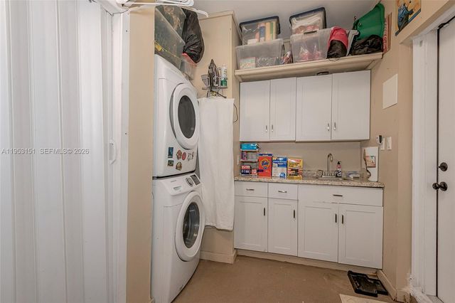 1491 NE 132nd Rd, North Miami, FL 33161