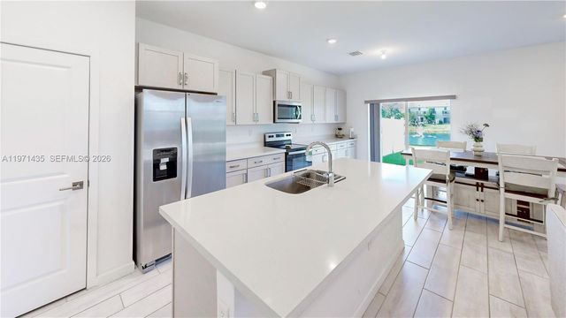 1754 SE 8th Ter, Homestead, FL 33034