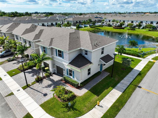 1754 SE 8th Ter, Homestead, FL 33034