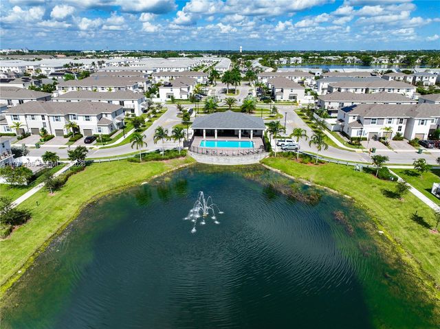 1754 SE 8th Ter, Homestead, FL 33034